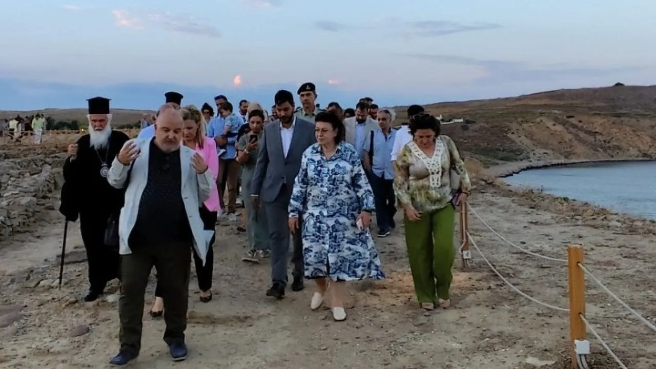 Λ. Μενδώνη: Η Πολιόχνη είναι η ζωντανή απόδειξη της πρώιμης κοινωνικής και αστικής οργάνωσης, αλλά και μοχλός βιώσιμης ανάπτυξης για τη Λήμνο