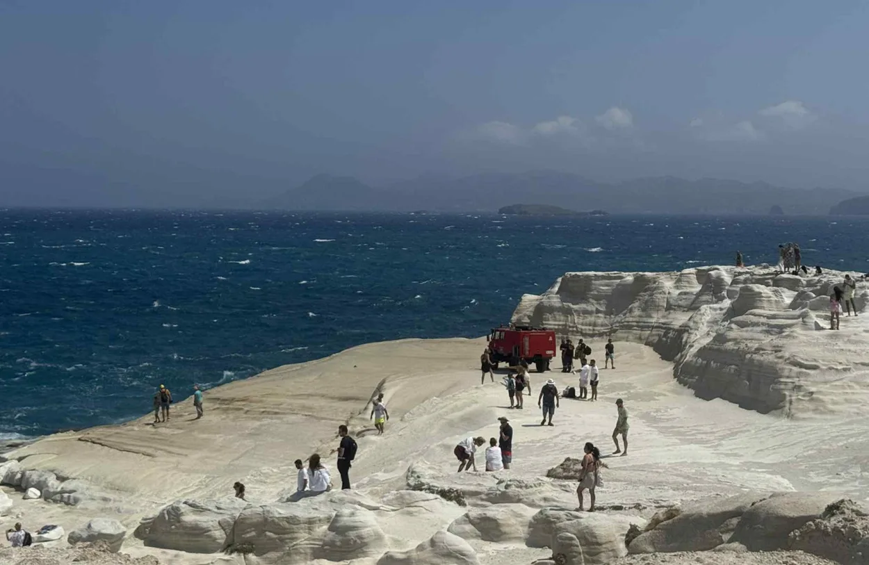 Τραγωδία στη Μήλο: Νεκρό ζευγάρι τουριστών από πνιγμό στο Σαρακήνικο