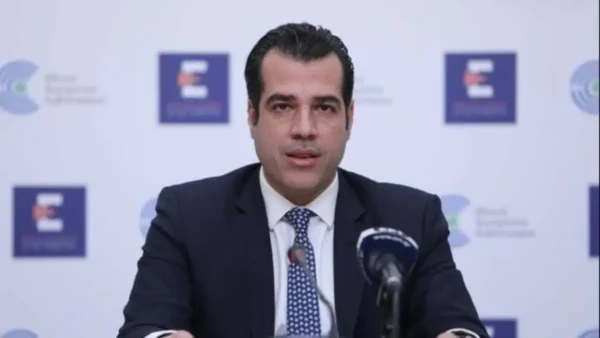 Θάνος Πλεύρης: Αν απορριφθεί το άσυλό σου, θα πας φυλακή για πέντε χρόνια και θα βρίσκεσαι εκτός της Ε.Ε. για τα επόμενα δέκα