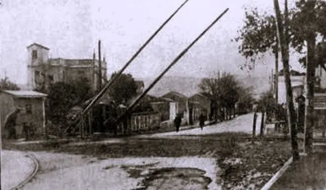 Όταν οι ακρίδες σκίασαν τον Αττικό ουρανό και ανάγκασαν τον δήμαρχο Πετράκη να τις επικηρύξει