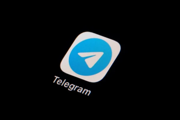 Ρωσία: Περιορισμοί επιβάλλονται σε Telegram και WhatsApp