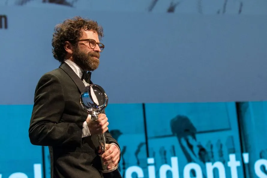 Πρεμιέρα στη Βενετία η νέα ταινία του Τσάρλι Κάουφμαν με φόντο την Αθήνα