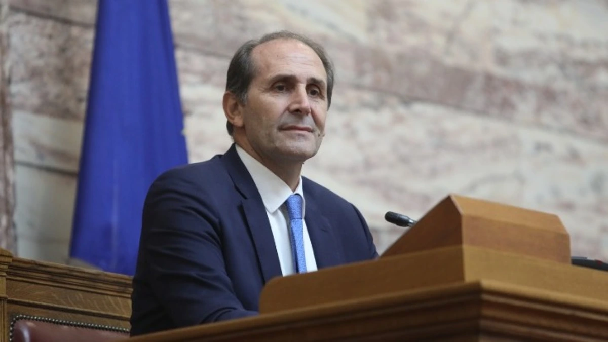 Απ. Βεσυρόπουλος: Επί μία ώρα γιατρός και διασώστες του έκαναν καρδιοπνευμονική αναζωογόνηση χωρίς αποτέλεσμα