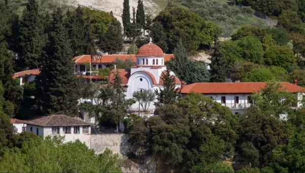 Δεκαπενταύγουστος στις Ιερές Μονές Παναγιάς της Βύσσιανης και Εικοσιφοίνισσας - video