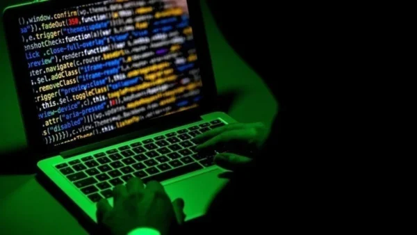 Συνελήφθη ανήλικος για κατοχή υλικού πορνογραφίας ανηλίκων, μέσω διαδικτύου