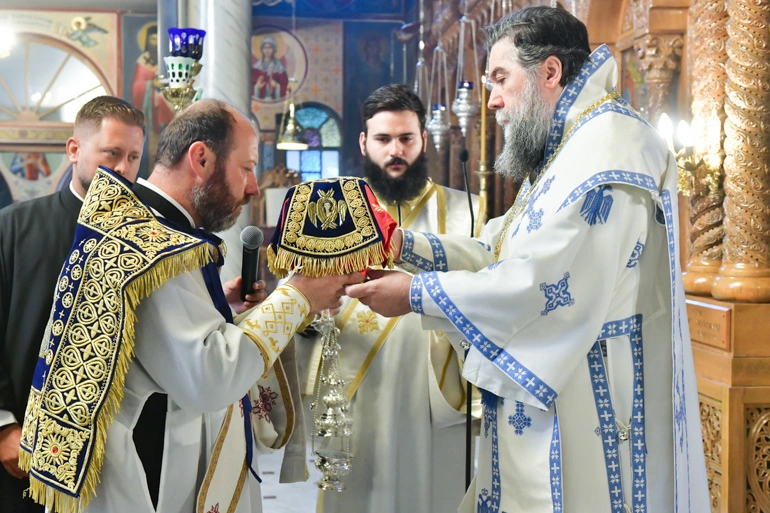 O Σερρών Θεολόγος χειροτόνησε ιερέα τον Θεοδόσιο Δεληγιάννη στην Ευαγγελίστρια - φωτο