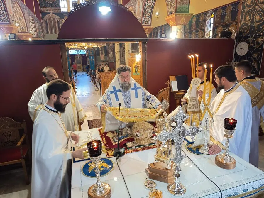 Ο Σερρών Θεολόγος στην ενορία των παιδικών του χρόνων