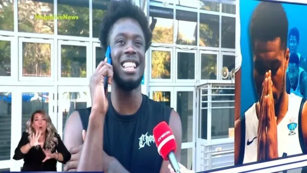 Άλεξ Αντετοκούνμπο: Είμαι περήφανος για τα αδέλφια μου, οι δύσκολες στιγμές μάς έκαναν δυνατούς