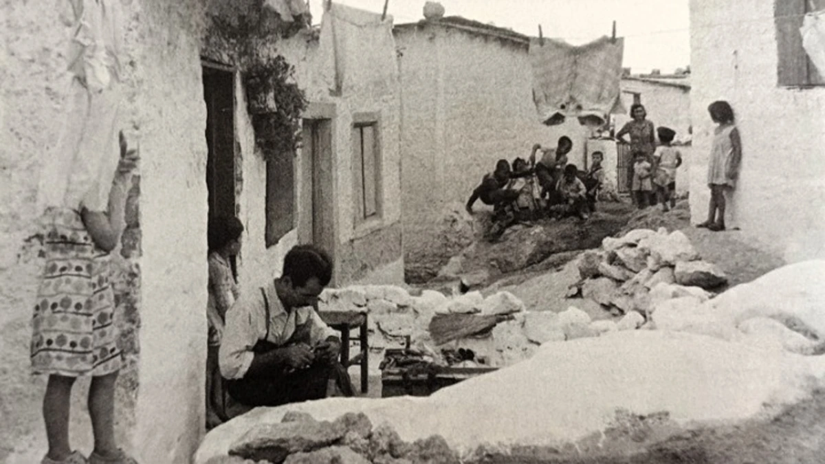 Η μακρά διαδρομή της Δραπετσώνας - Εκεί όπου δεν είχαν ζωή οι πρόσφυγες και τόπο οι πόρνες...