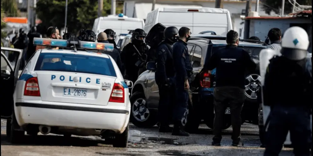Μητσοτάκης: Όσα ανέφερε στην εβδομαδιαία ανασκόπηση για τις προσλήψεις Ρομά στην ΕΛΑΣ και τις περιπολίες στους καταυλισμούς