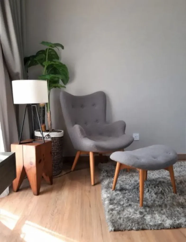 Πώς να κάνετε πιο ενδιαφέρουσα τη διακόσμηση με γκρι στο σπίτι