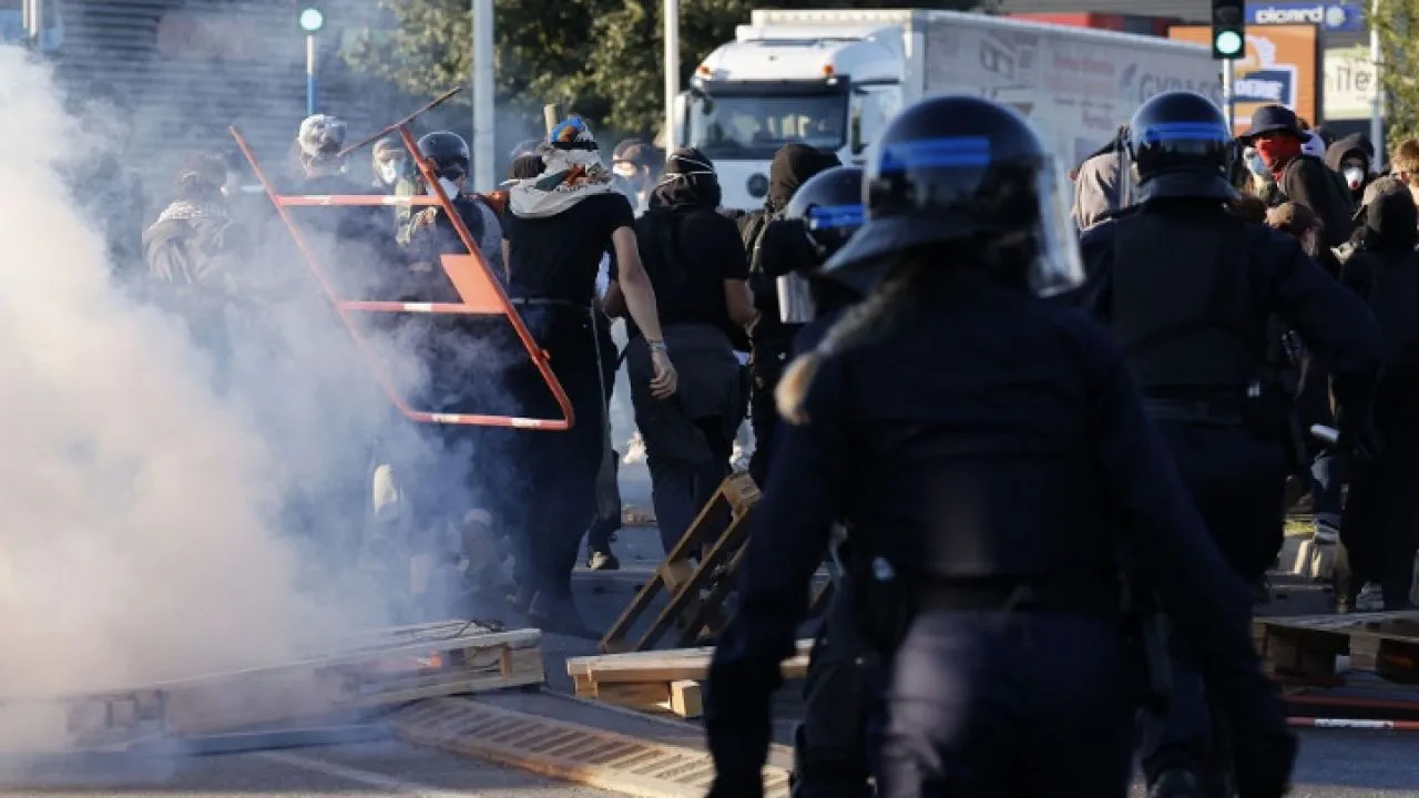 Κλίμα έντασης επικρατεί σε ολόκληρη την Γαλλία