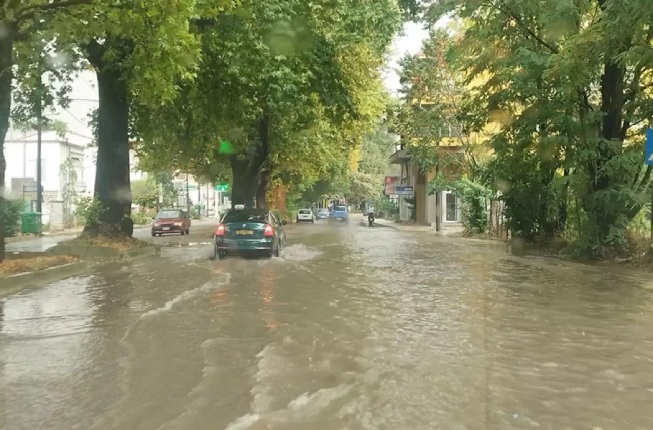 Ισχυρά μπουρίνια έπληξαν την Ήπειρο προκαλώντας ζημιές σε καλλιέργειες