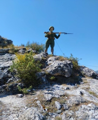 Οι περιπατητές Κοιλάδας Αγίων Αναργύρων Σερρών στη Γραμμή Μεταξά