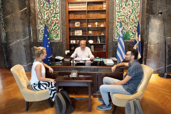 Συνάντηση του Προέδρου της Βουλής με αντιπροσωπεία των «Γιατρών Χωρίς Σύνορα»