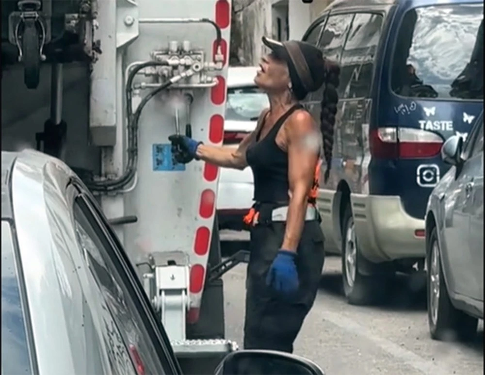 Καβάλα: Πέθανε ξαφνικά η εργαζόμενη στην Καθαριότητα που είχε γίνει Viral μέσα από τα Social Media!