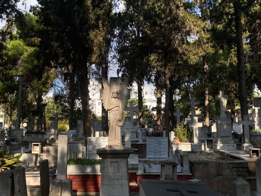 Περίπατος μνήμης στα ιστορικά κοιμητήρια της Θεσσαλονίκης - Τόπος πένθους και κοινωνικής ζωής
