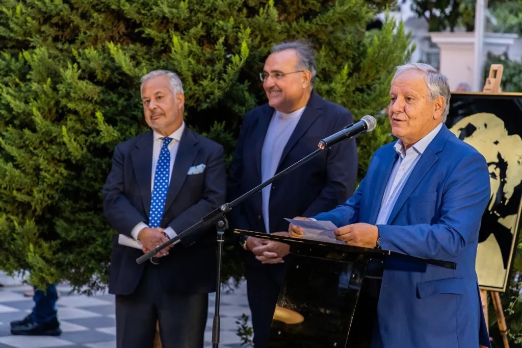 Σημαντικές προσωπικότητες στα εγκαίνια της έκθεσης του Μάνου Ιωαννίδη στο Μουσείο «Σοφία Λασκαρίδου»