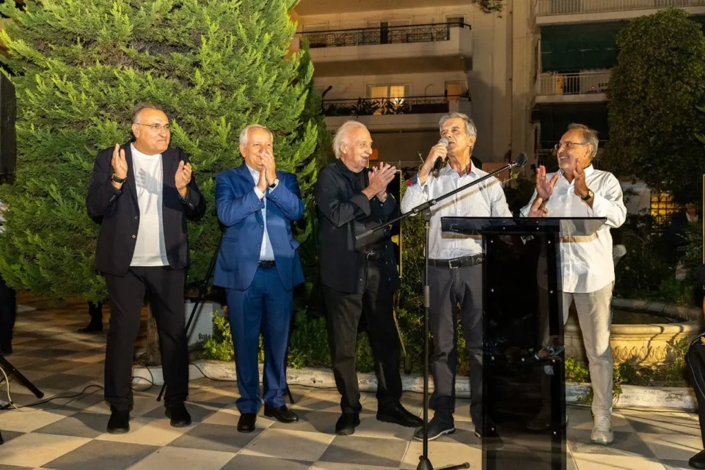 Σημαντικές προσωπικότητες στα εγκαίνια της έκθεσης του Μάνου Ιωαννίδη στο Μουσείο «Σοφία Λασκαρίδου»