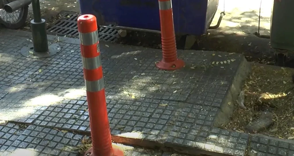 Σέρρες: Πεζοδρόμια παγίδες στην οδό Γ.Παπανδρέου απειλούν τους πεζούς - video