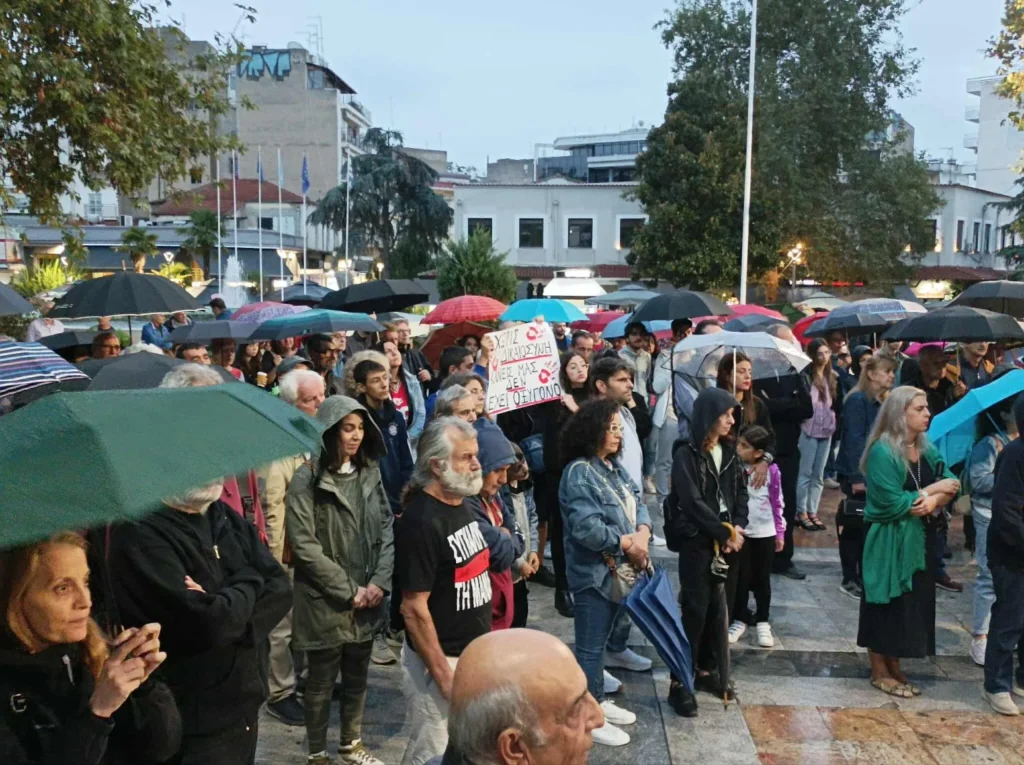 Σέρρες: Συγκέντρωση αλληλεγγύης στον απεργό πείνας Πάνο Ρούτσι - φωτο