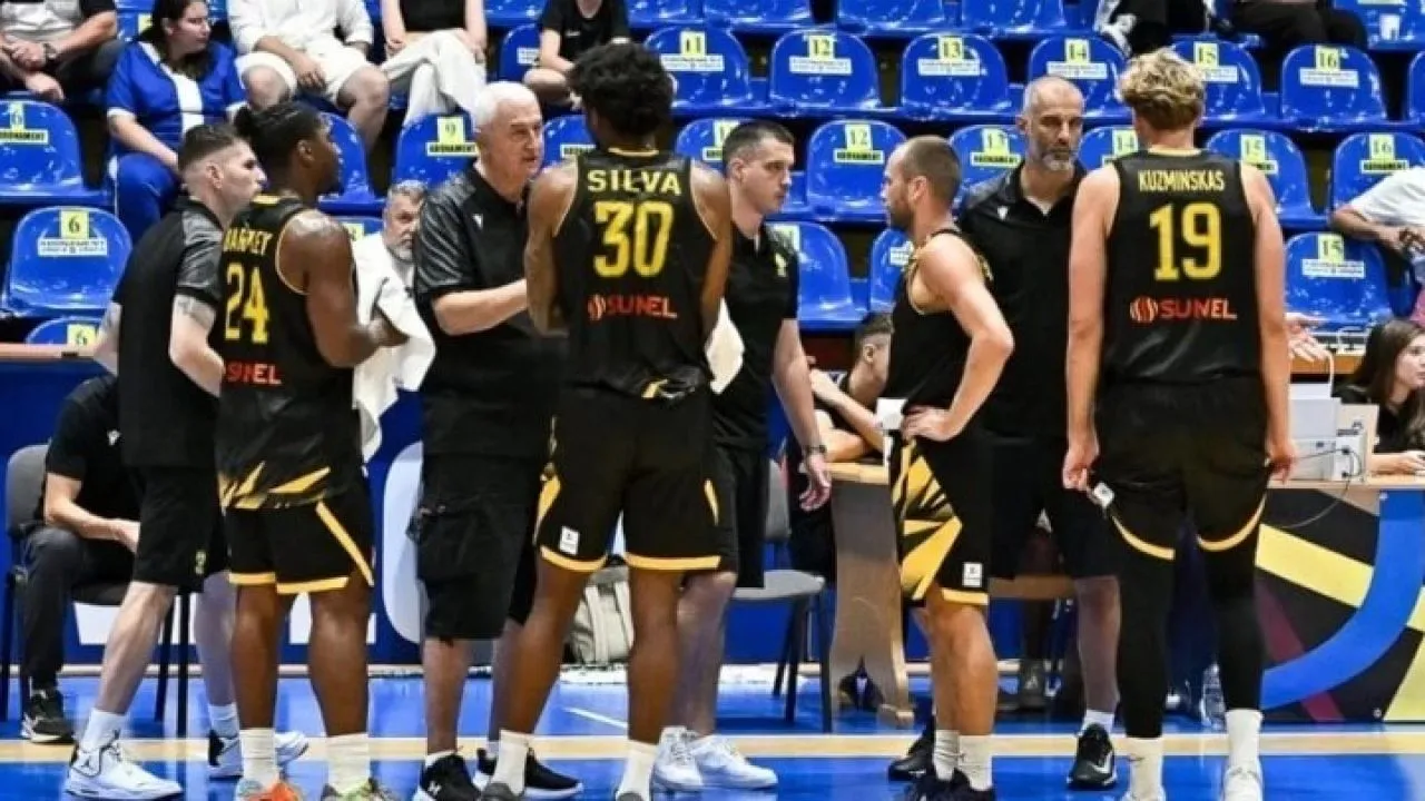 Η ΑΕΚ έκανε το «2χ2», 93-73 τον Πανιώνιο