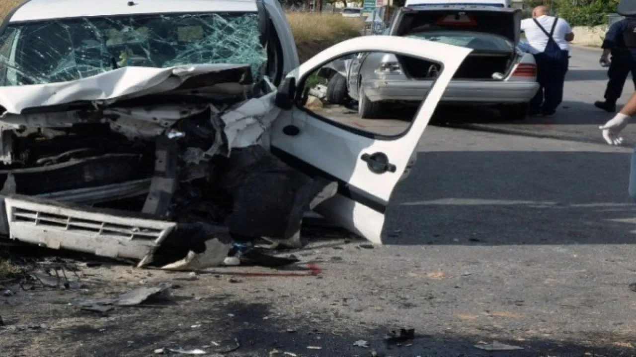 Τραγωδία στα Τρίκαλα: Νεκρός 18χρονος μετά από τροχαίο – Το ΙΧ που οδηγούσε έπεσε σε χαντάκι
