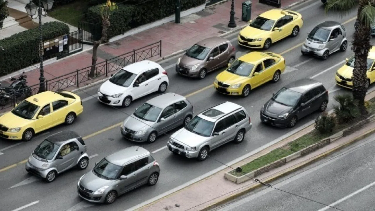 Αποκαταστάθηκε η κυκλοφορία των οχημάτων στη λεωφόρο Βασιλίσσης Αμαλίας