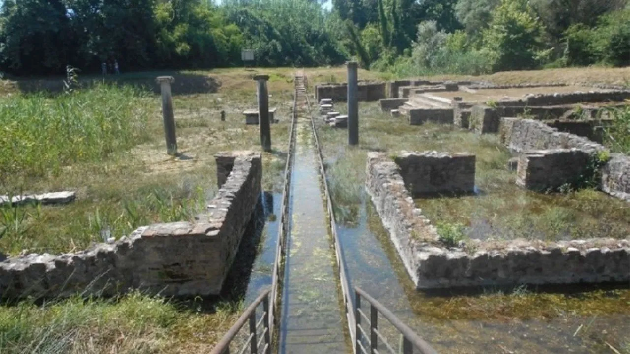 ΥΠΠΟ: Ολοκληρώνονται τα αντιπλημμυρικά έργα στον αρχαιολογικό χώρο του Δίου