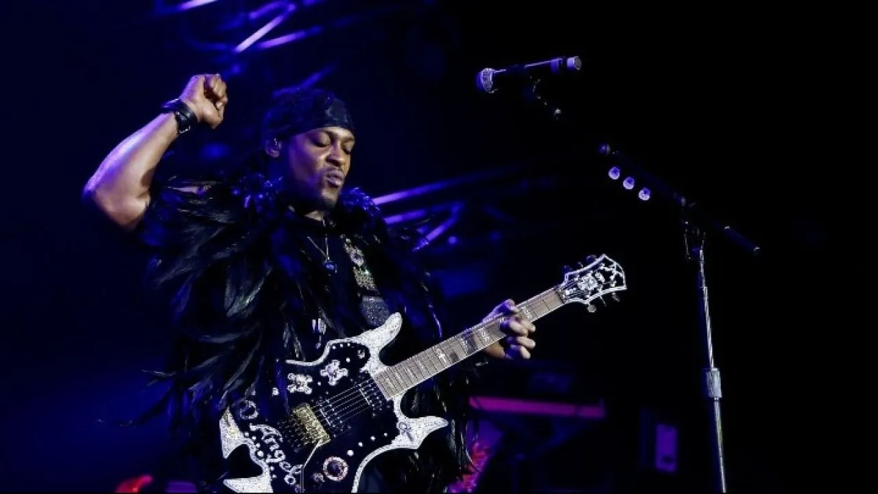 D'Angelo: Ο θρύλος της R&B έφυγε από τη ζωή. Το συγκινητικό «αντίο» από αστέρες της μουσικής
