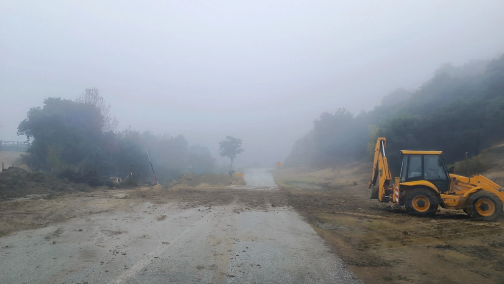 Μεγάλη βλάβη σε αγωγό νερού στην Επαρχιακή οδό Σερρών Ξηροτόπου - video