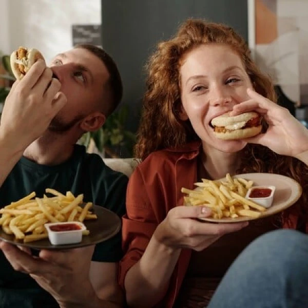 Ό,τι τραβάει η όρεξή σου στη Θεσσαλονίκη, έρχεται με efood