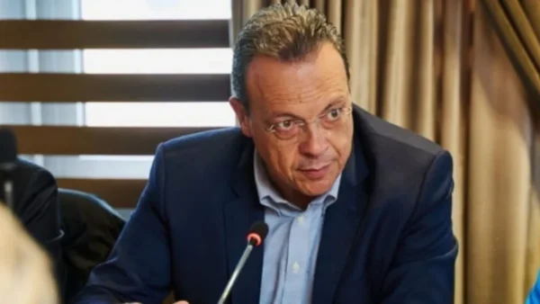 Σ. Φάμελλος: Στα περήφανα βουνά της Ελλάδας το 1940, αλλά και μέχρι το 1944, απέκτησε νόημα η λέξη «πατριωτισμός»