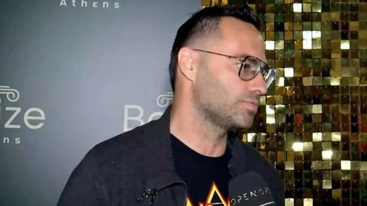 Κώστας Φραγκολιάς: Με φλερτάρουν κυρίως άνδρες στα social media, έχουν ξεφύγει λίγο τα αγόρια