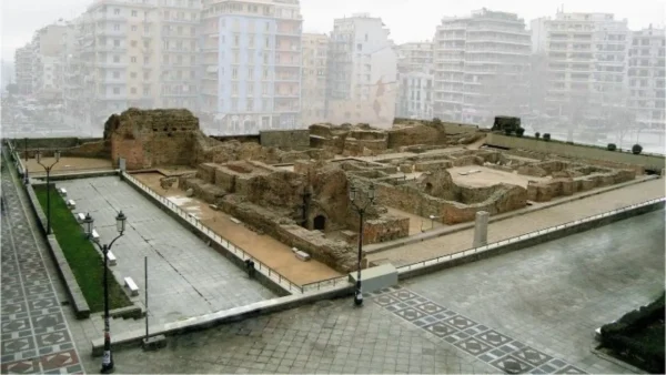 Ο Σύλλογος Ελλήνων Αρχαιολόγων για την περίφραξη με κάγκελα στο Γαλεριανό Ανάκτορο