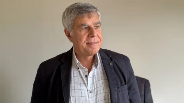 Παραιτήθηκε από διευθυντής του γραφείου του Ανδρουλάκη ο Γιώργος Παπαβασιλείου - Είχε κάνει αποθεωτικές αναρτήσεις για τον Μητσοτάκη