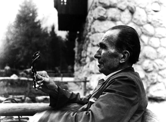 Καζαντζάκης, ο άνθρωπος που πάλεψε με τα σκοτάδια του για να βρει μια στάλα φως