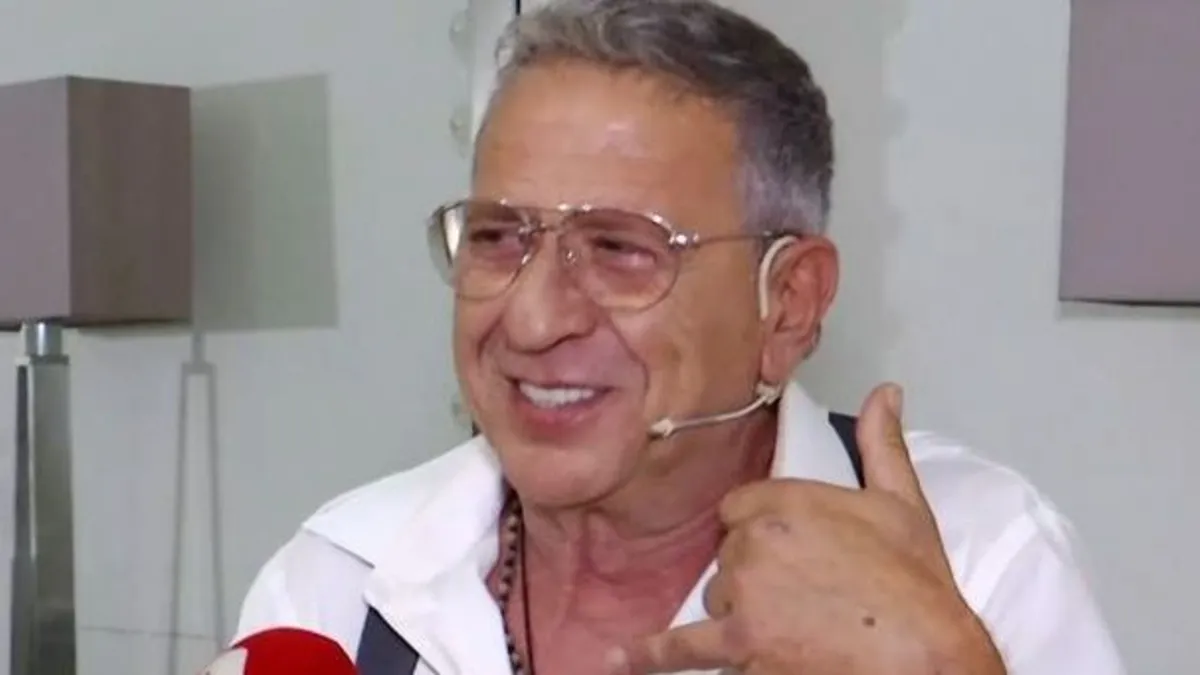Κώστας Κόκλας: Έγινα ηθοποιός για να μην ξυπνάω το πρωί, προτιμώ να έχω μια κουλ ζωή