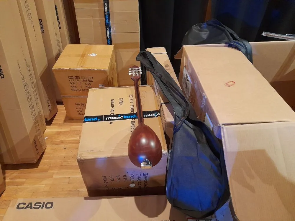 Μεγάλη δωρεά μουσικών οργάνων στο Μουσικό Σχολείο από την Π.Ε Σερρών - video