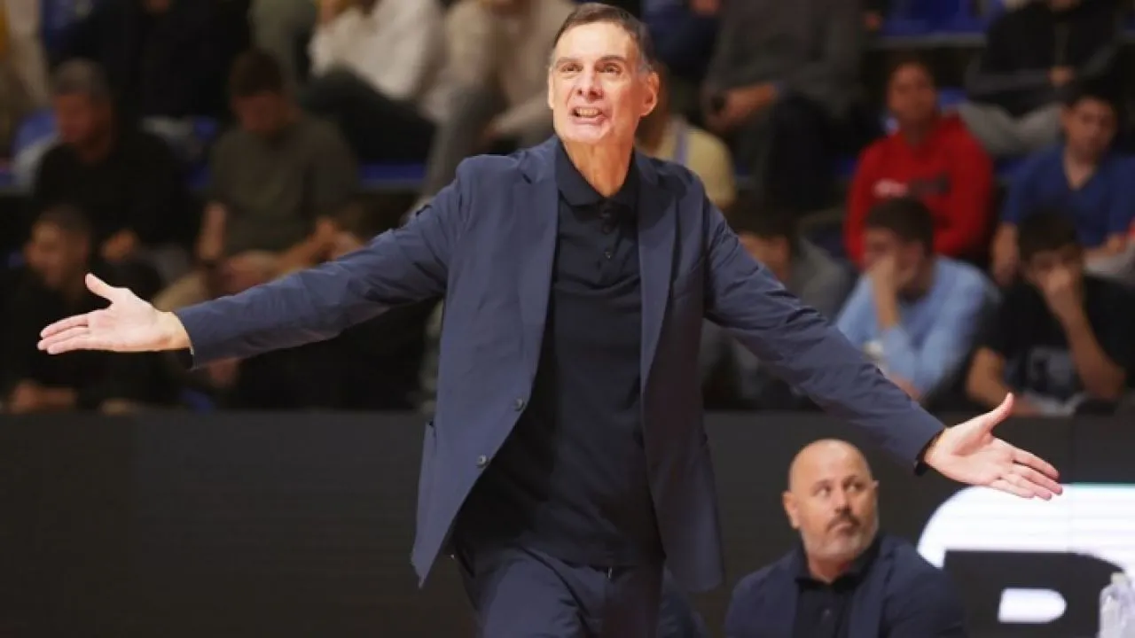 Μπαρτζώκας: «Είναι οξύμωρο, μας θεωρούν πρώτο φαβορί , ενώ λένε ότι ο Ολυμπιακός είναι ελλιπής»