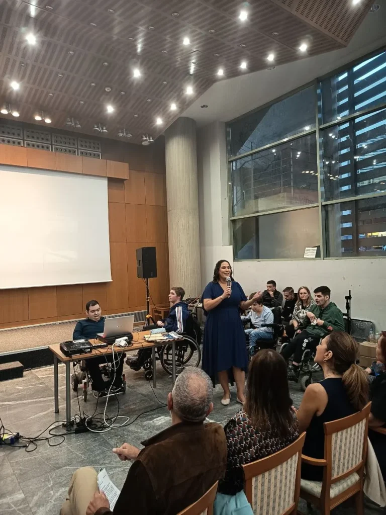 Η Αλεξάνδρα και η Μιλένα μίλησαν με τη βοήθεια της τεχνολογίας