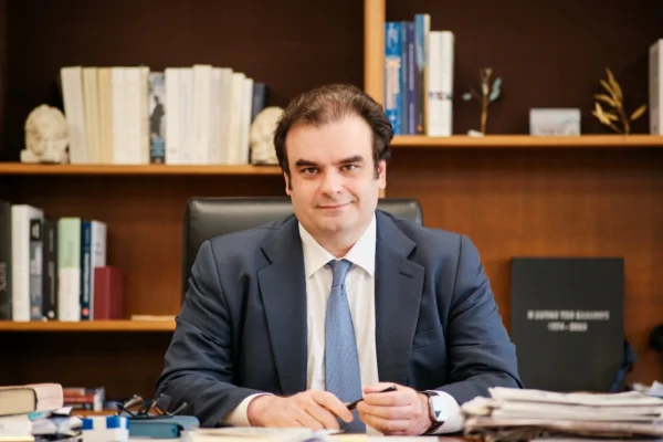 Κυριάκος Πιερρακάκης: «Η αναβάθμιση από τον R&I ενισχύει τη θέση της Ελλάδας στις διεθνείς αγορές»