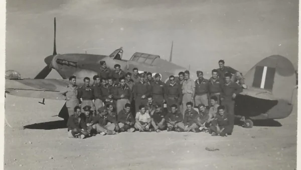 Όταν οι Έλληνες αεροπόροι σφυροκοπούσαν το Ιταλικό Στρατηγείο στο Ελ Αλαμέιν – Η μαρτυρία του πτεράρχου Γ. Πλειώνη