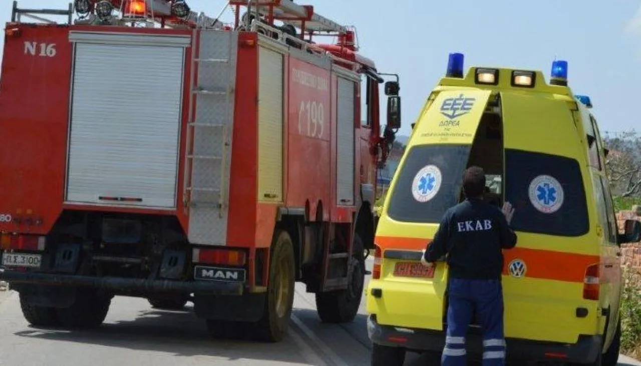 Καστοριά: Σοβαρό τροχαίο στο Βίτσι – Σε εξέλιξη επιχείρηση απεγκλωβισμού του οδηγού