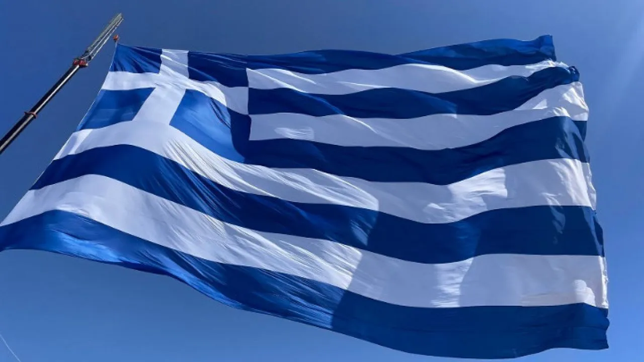 Ηράκλειο: Υψώθηκε σημαία των 1440 τετραγωνικών μέτρων