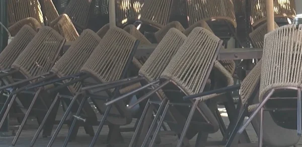 Τραπεζοκαθίσματα: "Παλιά κανονιστική, νέες ανάγκες" - Έρχονται αλλαγές, τι ειπώθηκε στο δημοτικό συμβούλιο - video