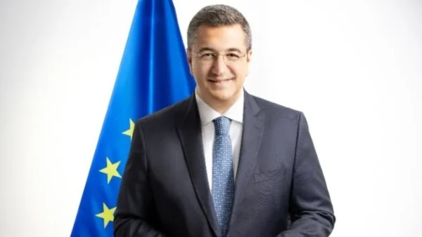 Απ. Τζιτζικώστας: «Τιμώντας την ιστορία μας και τους προγόνους μας, συνεχίζουμε με πίστη σε μια Ελλάδα ισχυρή, σε μια Ευρώπη ενωμένη, μια Ευρώπη ανθεκτική»