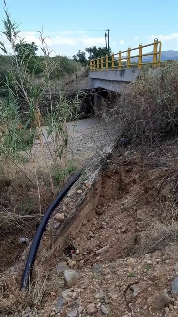Χαλκιδική: Μπάζωσαν ρέμα και ανακατασκευάσαν πηγάδι για να ποτίζουν τα χωράφια τους