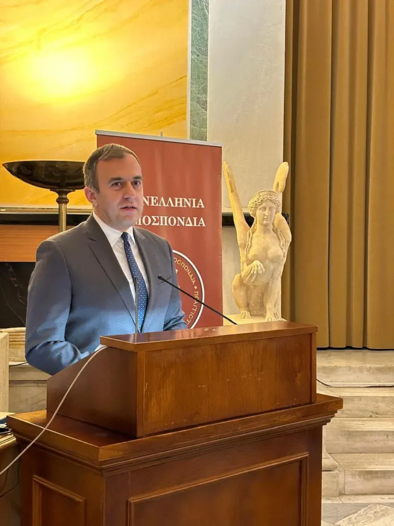 Χατζηβασιλείου στην Ακαδημία Αθηνών: Η ελληνική εθνική ταυτότητα των Βλάχων δεν επιδέχεται αμφισβήτησης