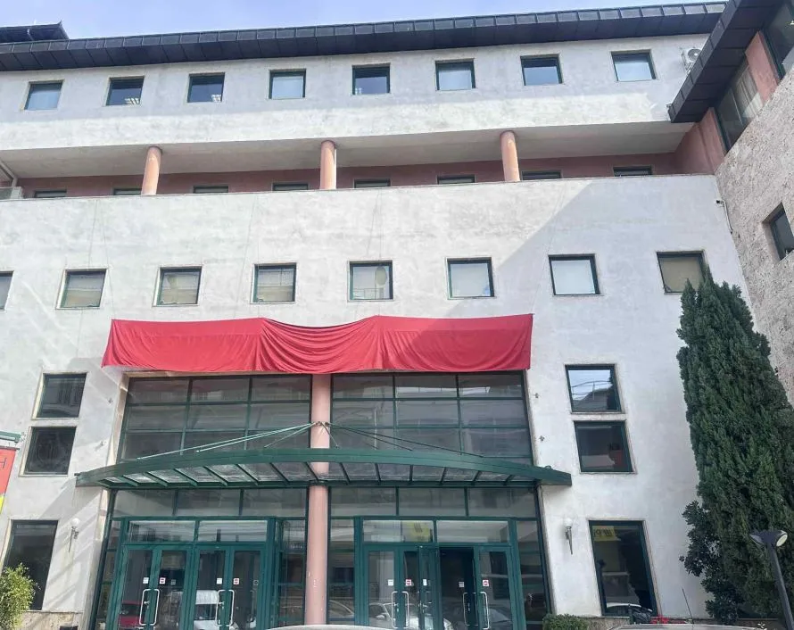 Το όνομα του Θάνου Μικρούτσικου θα δοθεί στον Χώρο Τεχνών Βέροιας